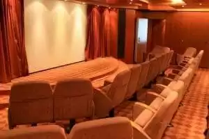 Business Centre / Salle de Conférences