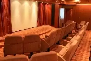 Business Centre/ Salles de conférences