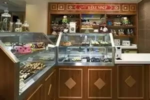 Carlo's Bake Shop
