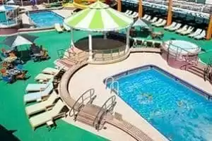 Waikiki : Piscine extérieure