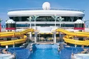 Oasis : Piscine extérieure