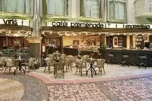 Café promenade