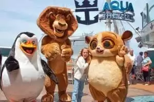 Expérience DreamWorks® gratuite : des moments inoubliables avec les personnages de Shrek®, Madagascar®, Kung Fu Panda® , entre autres.